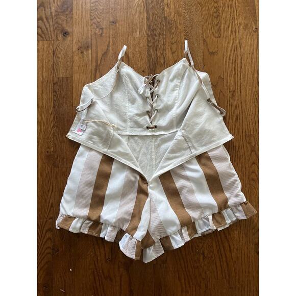 L’atiste Striped Crisscross Tie Front Romper Small Ruffle Hem Sleeveless Zipper - Picture 5 of 8